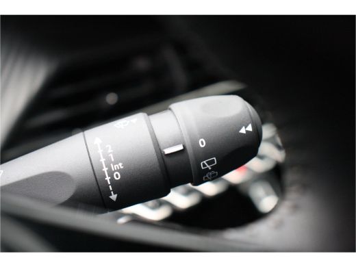 Peugeot 208 1.2 PURETECH 75PK STYLE / NAVI / AIRCO / LED / PDC / 16" LMV / CAMERA / DIRECT LEVERBAAR / €4.276... ActivLease financial lease