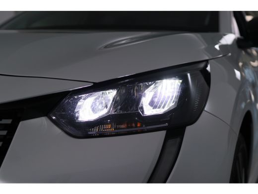 Peugeot 208 1.2 PureTech Active Pack | Parkeersensoren | Apple Carplay & Android Auto | Cruise Control | Airc... ActivLease financial lease