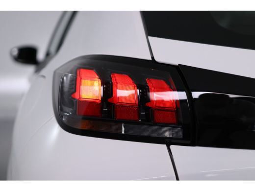 Peugeot 208 1.2 PureTech Active Pack | Parkeersensoren | Apple Carplay & Android Auto | Cruise Control | Airc... ActivLease financial lease