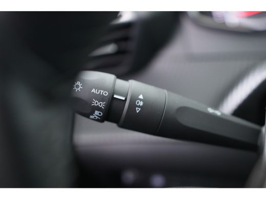 Peugeot 208 1.2 PureTech Active Pack | Parkeersensoren | Apple Carplay & Android Auto | Cruise Control | Airc... ActivLease financial lease