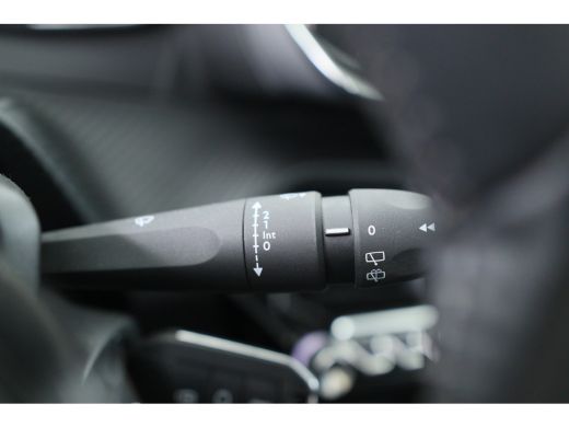 Peugeot 208 1.2 PureTech Active Pack | Parkeersensoren | Apple Carplay & Android Auto | Cruise Control | Airc... ActivLease financial lease