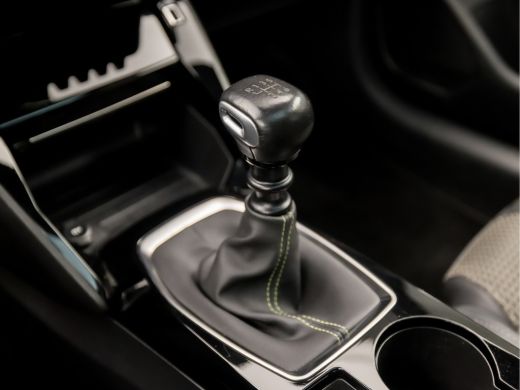 Peugeot 208 1.2 PureTech GT-Line Sport (PANORAMADAK, VIRTUAL COCKPIT, APPLE CARPLAY, 360 CAMERA, LEDER, SPORT... ActivLease financial lease