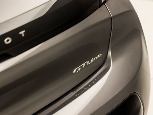 Peugeot 208 1.2 PureTech GT-Line Sport (PANORAMADAK, VIRTUAL COCKPIT, APPLE CARPLAY, 360 CAMERA, LEDER, SPORT... ActivLease financial lease