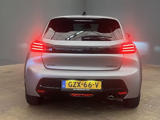 Peugeot 208 Hybrid 100 e-DCS6 GT Panoramadak | 17'' Lichtmetaal | Climate Controle | Keyless | Apple CarPlay ... ActivLease financial lease
