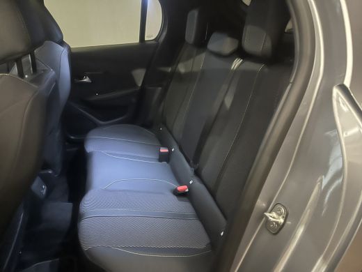 Peugeot 208 Hybrid 100 e-DCS6 GT Panoramadak | 17'' Lichtmetaal | Climate Controle | Keyless | Apple CarPlay ... ActivLease financial lease