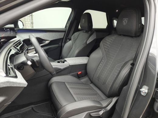 Peugeot 3008 1.2 Hybrid 136 GT | Achterbank in delen neerklapbaar | Achteruitrijcamera | Apple Carplay/Android... ActivLease financial lease