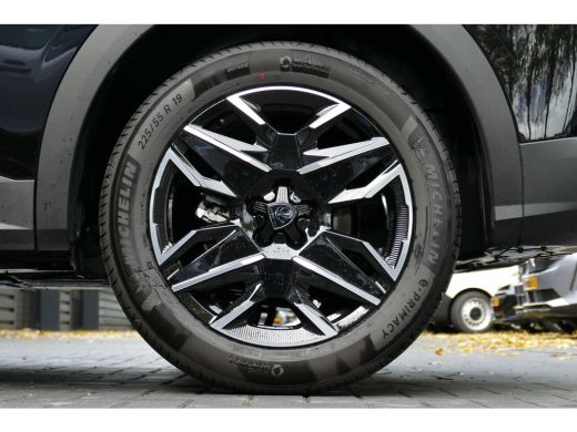 Peugeot 3008 1.2 HYBRID 145PK GT AUTOMAAT / NAVI / LED / CLIMA / PDC / 19"LMV / CAMERA / KEYLESS / ELEKTR. ACH... ActivLease financial lease