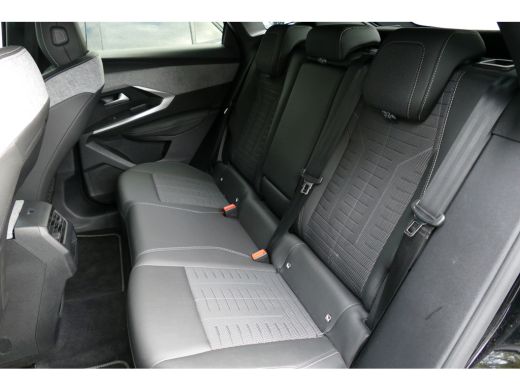 Peugeot 3008 1.2 HYBRID 145PK GT AUTOMAAT / NAVI / LED / CLIMA / PDC / 19"LMV / CAMERA / KEYLESS / ELEKTR. ACH... ActivLease financial lease