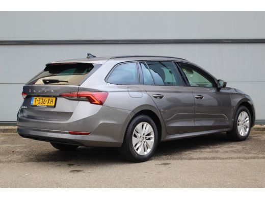 Skoda Octavia Combi 1.0 TSI Business Ed. | Climate & Cruise C.| Elec. Klep | Keyless | Navi | LED | DAB | | Cli... ActivLease financial lease