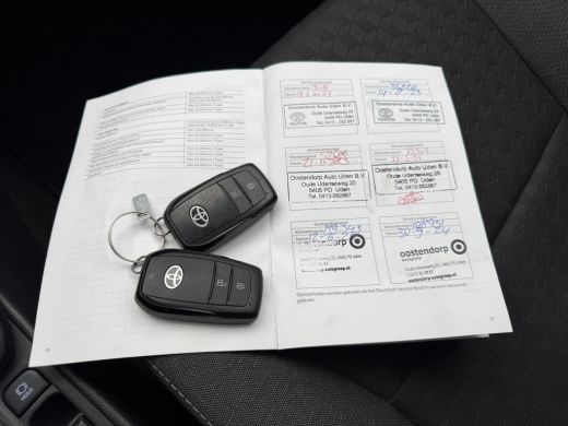 Toyota Yaris 1.5 Hybrid Dynamic Adaptief Cruise Camera Carplay ActivLease financial lease