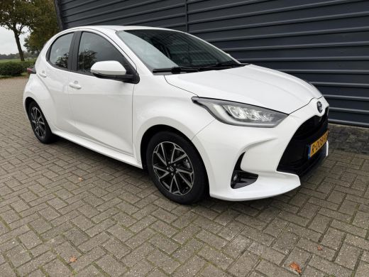 Toyota Yaris 1.5 Hybrid Dynamic Adaptief Cruise Camera Carplay ActivLease financial lease