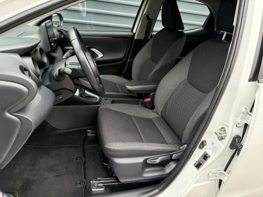 Toyota Yaris 1.5 Hybrid Dynamic Adaptief Cruise Camera Carplay ActivLease financial lease