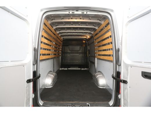 Volkswagen Crafter 30 2.0 TDI 140PK L3H3 | Airco | Cruise | Camera | 3-Zits | Carplay ActivLease financial lease