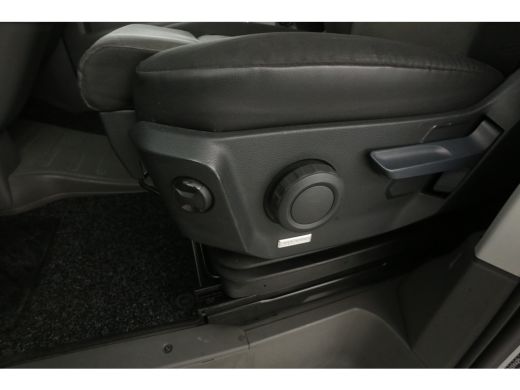 Volkswagen Crafter 30 2.0 TDI 140PK L3H3 | Airco | Cruise | Camera | 3-Zits | Carplay ActivLease financial lease