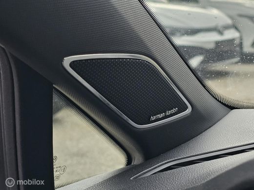 Volkswagen Golf 2.0 TSI R 4Motion Performance Akrapovic/Panorama/HUD ActivLease financial lease