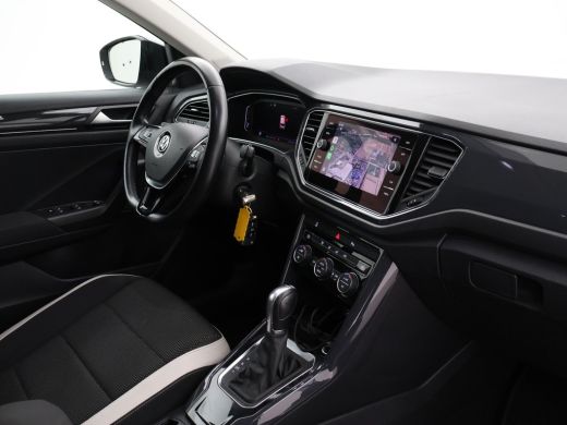 Volkswagen T-Roc 1.5 TSI 150 PK DSG SPORT BTW + TREKHAAK | VIRTUAL COCKPIT | CAMERA | ADAPTIVE CRUISE | CARPLAY ActivLease financial lease