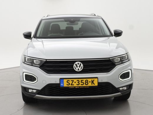 Volkswagen T-Roc 1.5 TSI 150 PK DSG SPORT BTW + TREKHAAK | VIRTUAL COCKPIT | CAMERA | ADAPTIVE CRUISE | CARPLAY ActivLease financial lease