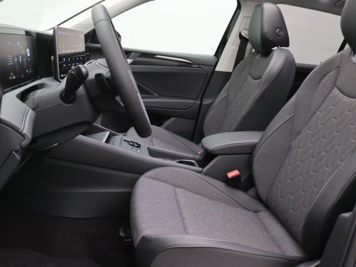 Volkswagen Tiguan 1.5 eHybrid Life Edition 204PK DSG Pano-Schuifdak, Trekhaak, Adaptieve Cruise Controle, Achteruit... ActivLease financial lease