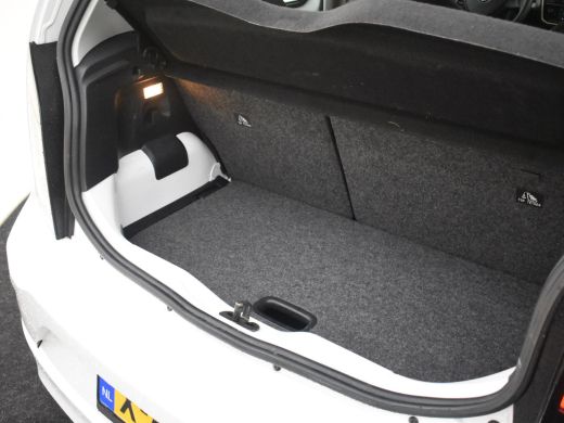 Volkswagen up! 1.0 Automatische Airco l Achteruitrij Camera l Parkeersensoren l Cruise Control l ActivLease financial lease