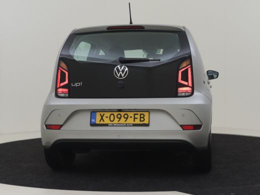 Volkswagen up! 1.0 Automatische Airco l Parkeersensoren l Camera l Cruise Control l Elektrische ramen l Metallic... ActivLease financial lease
