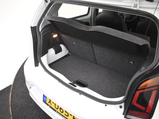 Volkswagen up! 1.0 l Automatische Airco l Achteruit rij camera l Parkeersensoren l Cruise Control ActivLease financial lease