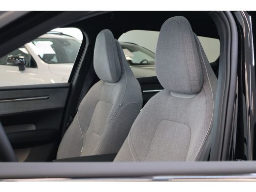 Volvo  EX30 Extended Range 272PK Ultra 69kWu | Full Option! | Stoelverw | 20'' | Stuurverw | Getint Glas | Pa... ActivLease financial lease