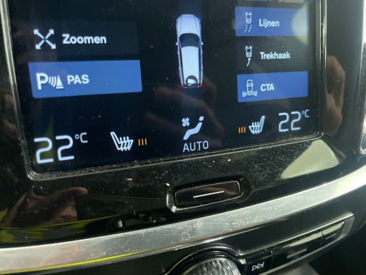 Volvo  V60 2.0 T4 R-Design | 19'' | Trekhaak | PilotAssist | Camera! ActivLease financial lease
