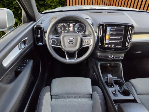 Volvo  XC40 1.5 T4 Plug-in hybrid Core Bright | Camera | Stuur/stoelverwarming | Draadloze lader | Lane Keepi... ActivLease financial lease