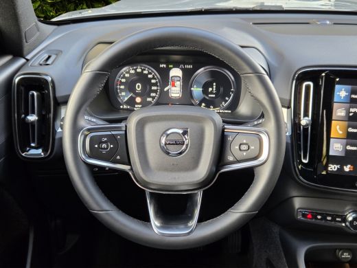 Volvo  XC40 1.5 T4 Plug-in hybrid Core Bright | Camera | Stuur/stoelverwarming | Draadloze lader | Lane Keepi... ActivLease financial lease