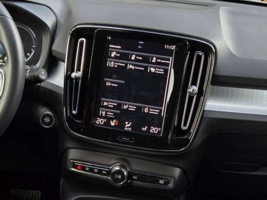 Volvo  XC40 1.5 T4 Plug-in hybrid Core Bright | Camera | Stuur/stoelverwarming | Draadloze lader | Lane Keepi... ActivLease financial lease