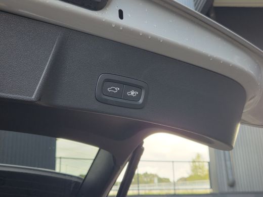 Volvo  XC40 1.5 T4 Plug-in hybrid Core Bright | Camera | Stuur/stoelverwarming | Draadloze lader | Lane Keepi... ActivLease financial lease