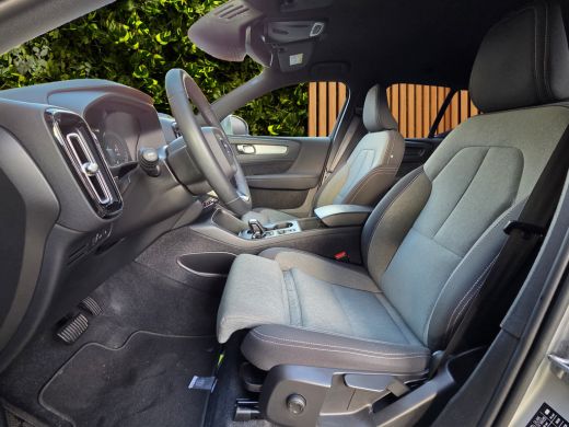 Volvo  XC40 1.5 T4 Plug-in hybrid Core Bright | Camera | Stuur/stoelverwarming | Draadloze lader | Lane Keepi... ActivLease financial lease