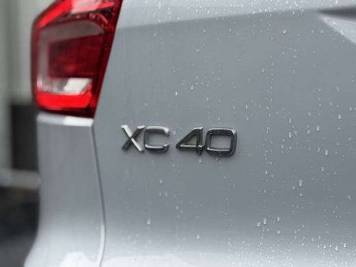 Volvo  XC40 1.5 T5 Twin Engine R-Design Plug-in Hybrid 261 PK | Lederen Bekleding | Apple Carplay/Android Aut... ActivLease financial lease