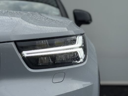 Volvo  XC40 1.5 T5 Twin Engine R-Design Plug-in Hybrid 261 PK | Lederen Bekleding | Apple Carplay/Android Aut... ActivLease financial lease