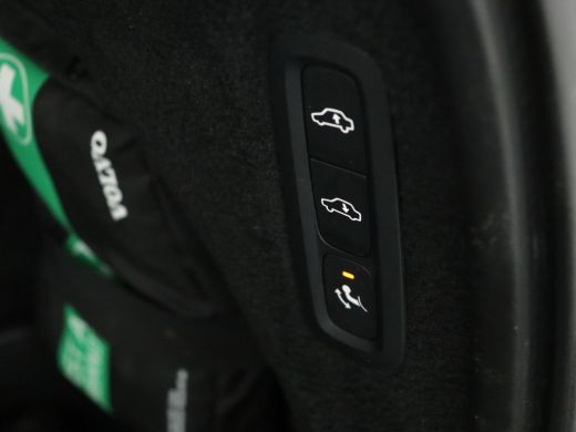 Volvo  XC90 T8 AWD R-Design Intro Edition full option | Bowers & Wilkins | Luchtvering | ActivLease financial lease