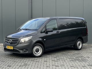 Mercedes-Benz Vito 110 CDI 110 PK / L2H1 / 1e EIGENAAR / TREKHAAK / AIRCO / BLUETOOTH Mercedes-Benz Vito 110 CDI 110 PK / L2H1 / 1e EIGENAAR / TREKHAAK / AIRCO / BLUETOOTH