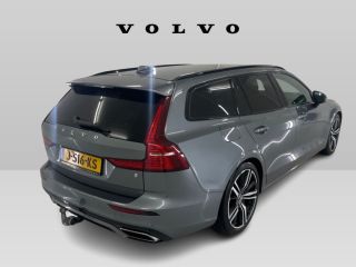 Volvo  V60 2.0 T4 R-Design | 19'' | Trekhaak | PilotAssist | Camera!