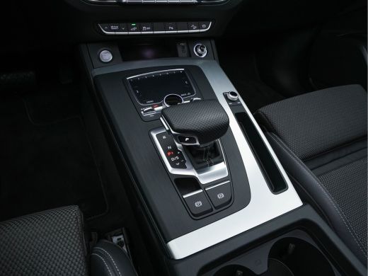 Audi Q5 Audi Q5 50 TFSI e S-Line Black-Edition Quattro Plug-In (INCL-BTW) *PANO | LEATHER-FABRIC | FULL-L... ActivLease financial lease