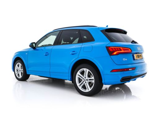 Audi Q5 Audi Q5 50 TFSI e S-Line Black-Edition Quattro Plug-In (INCL-BTW) *PANO | LEATHER-FABRIC | FULL-L... ActivLease financial lease