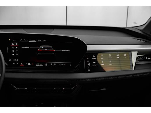 Audi Q6 e-tron Advanced edition, Q6 e-tron (2025) Panorama dak | MMI Bijrijdersscherm | Luchtvering | Elek. stoe... ActivLease financial lease
