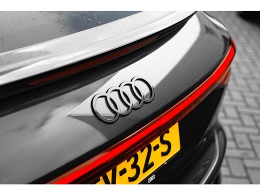 Audi Q6 e-tron Advanced edition, Q6 e-tron (2025) Panorama dak | MMI Bijrijdersscherm | Luchtvering | Elek. stoe... ActivLease financial lease