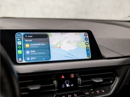 BMW 1 Serie 118i M Sport Automaat (APPLE CARPLAY, M PAKKET, STUUR/STOELVERWARMING, SFEERVERLICHTING, SPORTSTO... ActivLease financial lease