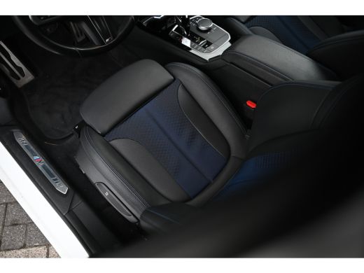 BMW 1 Serie 118i M Sport Automaat / Sportstoelen / LED / M Sportonderstel / Live Cockpit Professional / Apple... ActivLease financial lease
