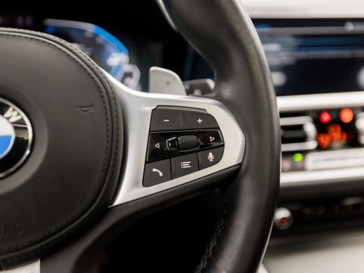 BMW 3 Serie Touring 330e xDrive M Sport 293Pk Automaat (PANORAMADAK, M PAKKET, LASER KOPLAMPEN, MEMORY SEATS,... ActivLease financial lease