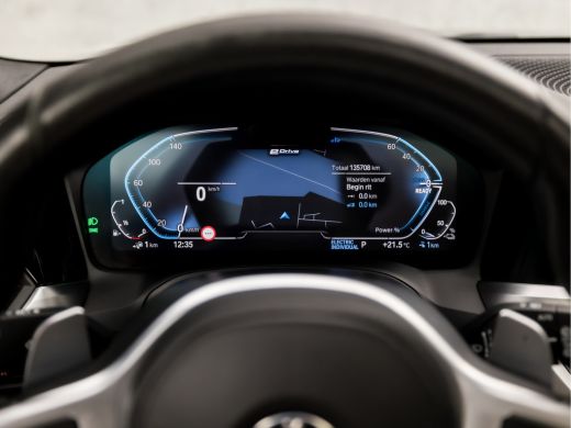 BMW 3 Serie Touring 330e xDrive M Sport 293Pk Automaat (PANORAMADAK, M PAKKET, LASER KOPLAMPEN, MEMORY SEATS,... ActivLease financial lease