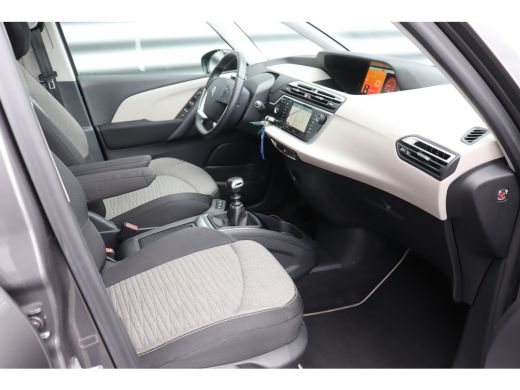 Citroën Grand C4 Spacetourer Citroën 1.2 PURETECH 130PK 7-ZITS SHINE ORIGINS / NAVI / CLIMA / LED / PDC / 17" LMV / CAMERA / K... ActivLease financial lease