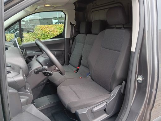 Fiat Doblò 1.5D 100pk L1 1000kg, 3-zitter, Airco, PDC, Camera, Trekhaak incl. 12 mnd BOVAG-garantie ActivLease financial lease