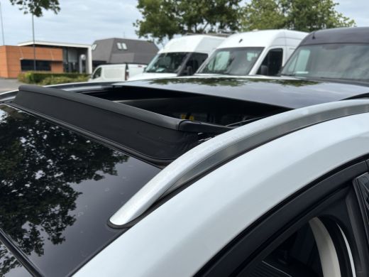 Ford Focus 1.0 EcoBoost Titanium Panodak | Stoel |Stuur Verwarming | Topstaat! ActivLease financial lease