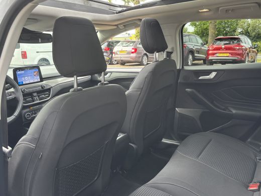 Ford Focus 1.0 EcoBoost Titanium Panodak | Stoel |Stuur Verwarming | Topstaat! ActivLease financial lease