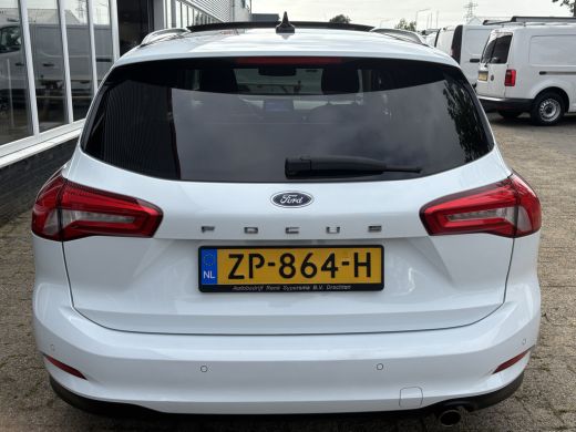 Ford Focus 1.0 EcoBoost Titanium Panodak | Stoel |Stuur Verwarming | Topstaat! ActivLease financial lease